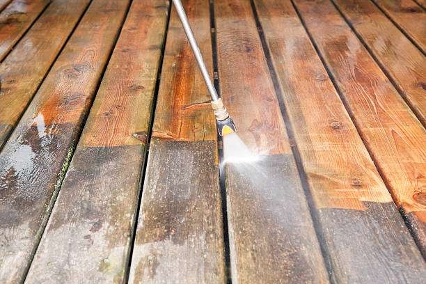 Best Pool Deck Cleaning  in Covgton, IN